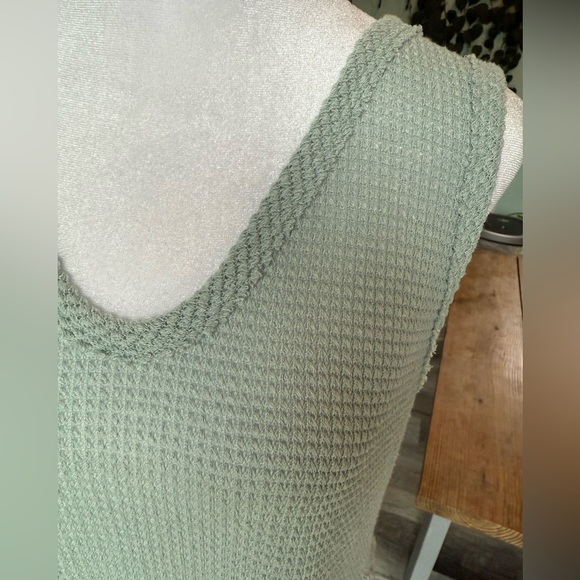 NWT Altar’d State Mint Green Peplum Tank Top Size Medium - Picture 2 of 7